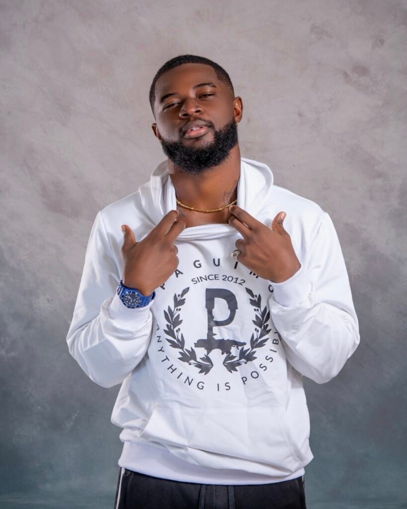 Sweat-shirt NGOYI PaGuiMo – Col haut et capuche
